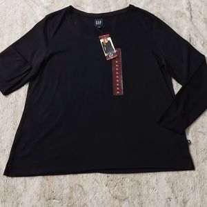 New with tags Women's top size xl from gap